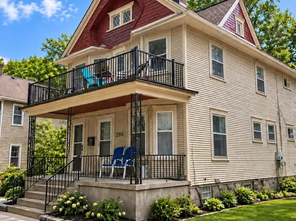 622 Stanley Ter NE, Grand Rapids, MI 49503