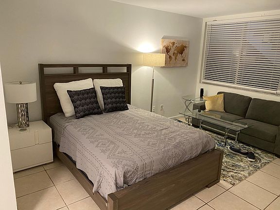 4th image of 1011 Euclid Ave #3