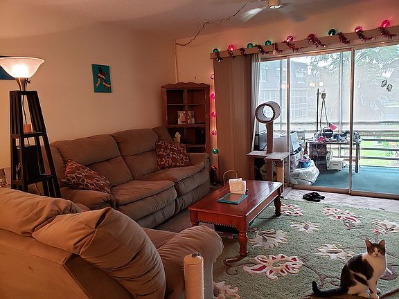 3rd image of 1901 Indian River Blvd APT C210