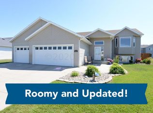 4427 Sunset Blvd, West Fargo, ND 58078