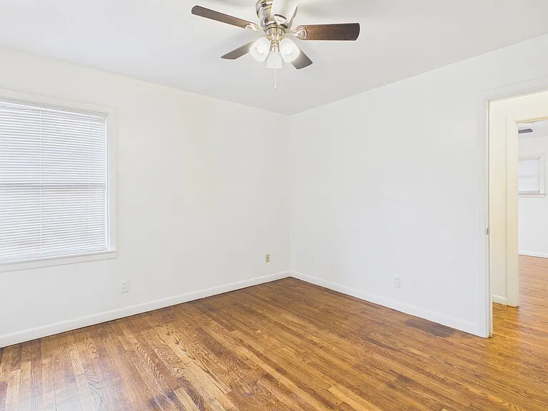 4308 S Jackson St — Photo 17