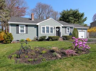 11 Maplecroft Rd, Canton, MA 02021