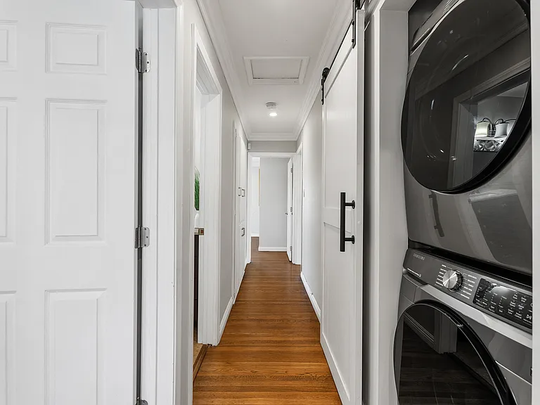 1325 W Ash Ave — Photo 7