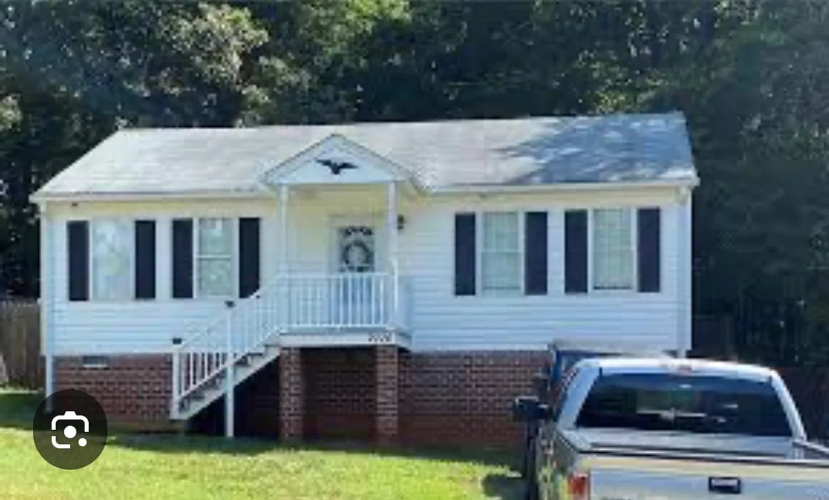 2 bed, 900 sqft, $1,850 — Photo 1
