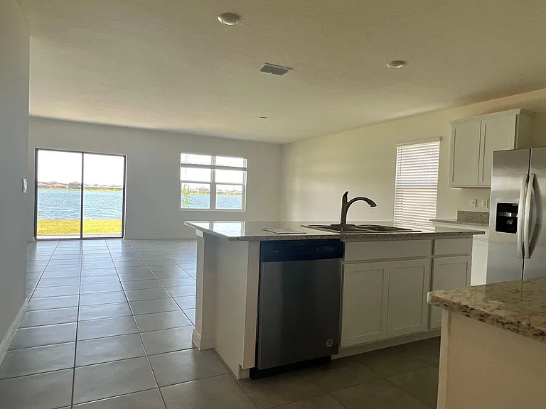 2204 Farmhouse Rd — Photo 8