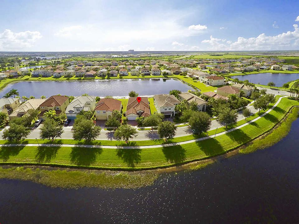 1st image of 11469 SW Kingslake Cir