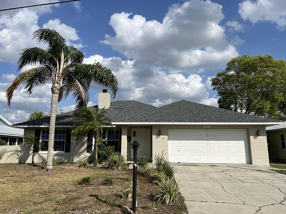 1st image of 1211 Village Lake Dr S