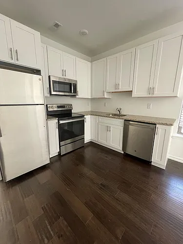 641 Green Ln #4 Photo 1