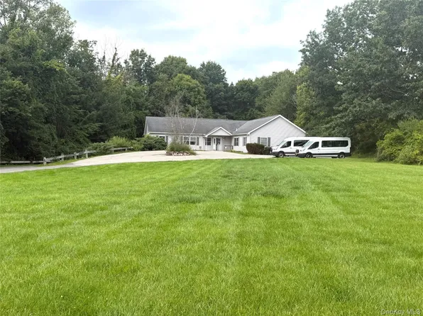 13 Rebecca Drive, Pawling, NY 12564