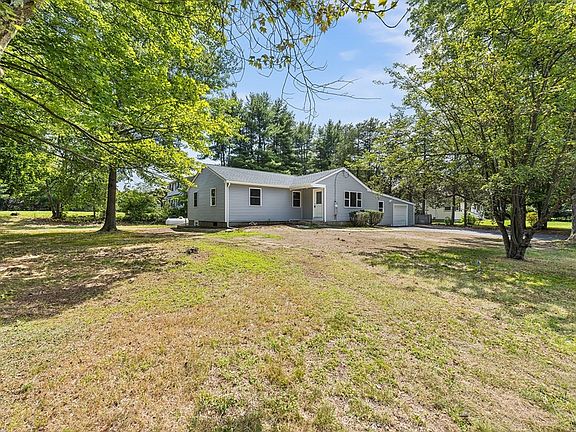 2nd image of 211 Bonnie Brae Dr