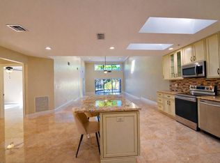 9044 Villa Portofino Cir, Boca Raton, FL 33496