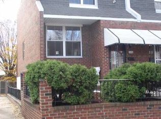 426 Saint Michael Dr, Philadelphia, PA 19148