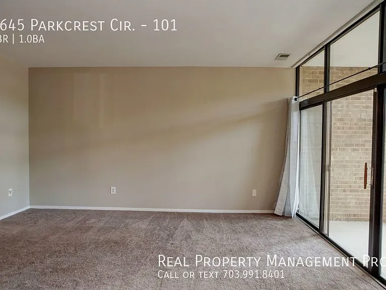 1645 Parkcrest Cir #101 — Photo 8