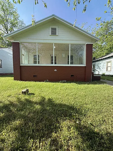 2523 16th St Photo 1