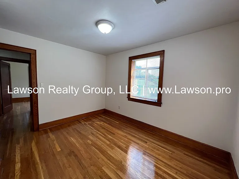 3119 King St NE — Photo 22