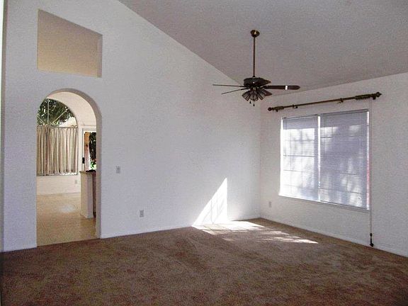 3rd image of 25824 Brodiaea Ave