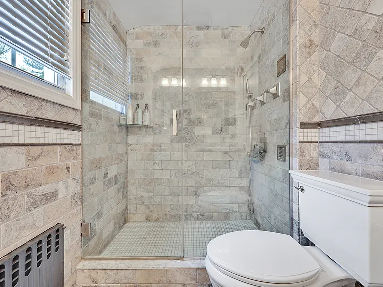 105 Everit Ave — Photo 21