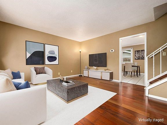 3rd image of 3383 Parklane Ave