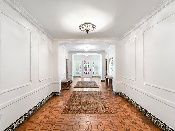 3rd image of 2363 Larkin St APT 43