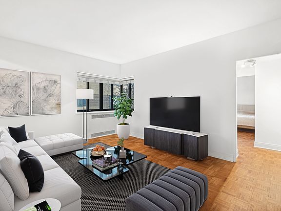 4th image of 5056 N Marine Dr APT B4