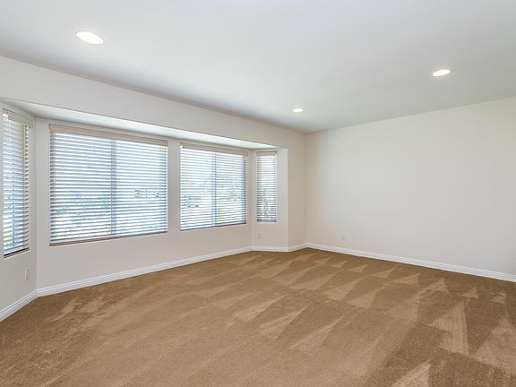 5th image of 2344 E Avenida Otono