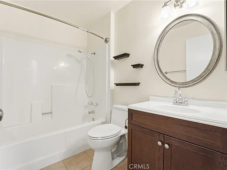 51 Greenmoor — Photo 15