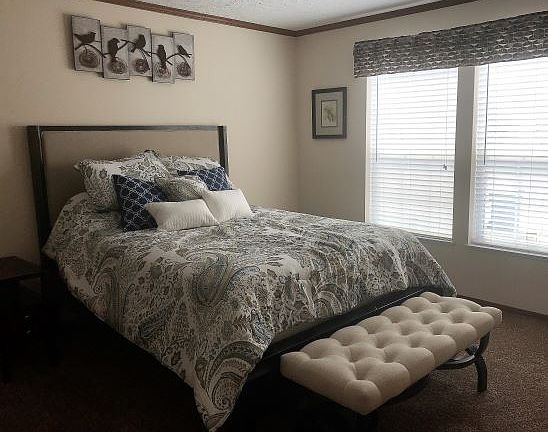 3rd image of 23078 Beech Dr
