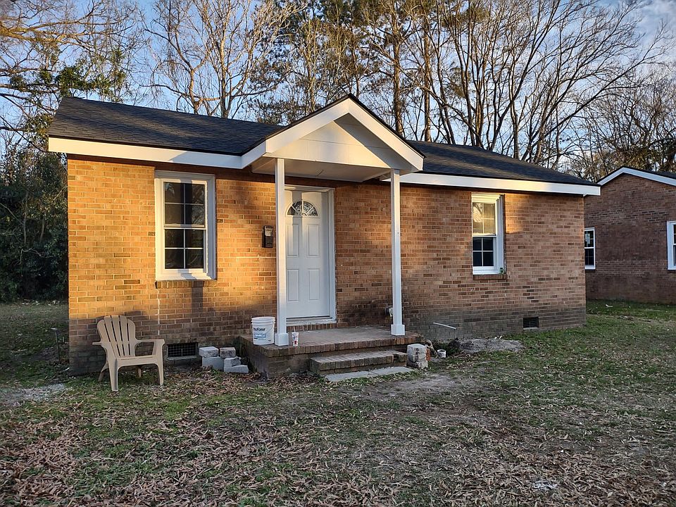1st image of 606 Hugh St