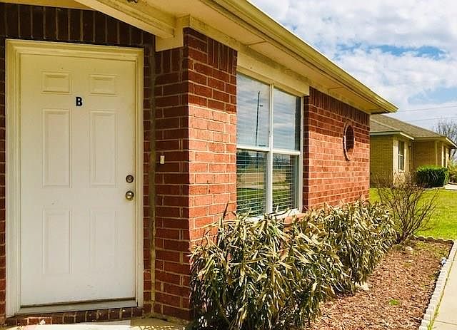 1st image of 609 Kings Way Dr #609B