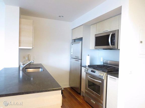 3rd image of 350 W 42nd St APT 16M