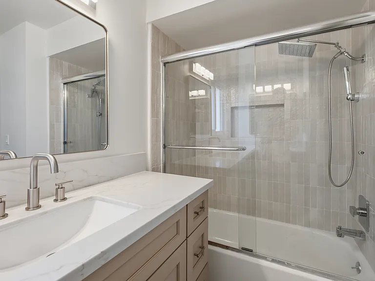 4215 Balcony Dr — Photo 23