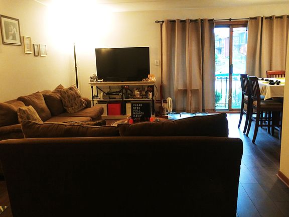 4th image of 10412 S Komensky Ave