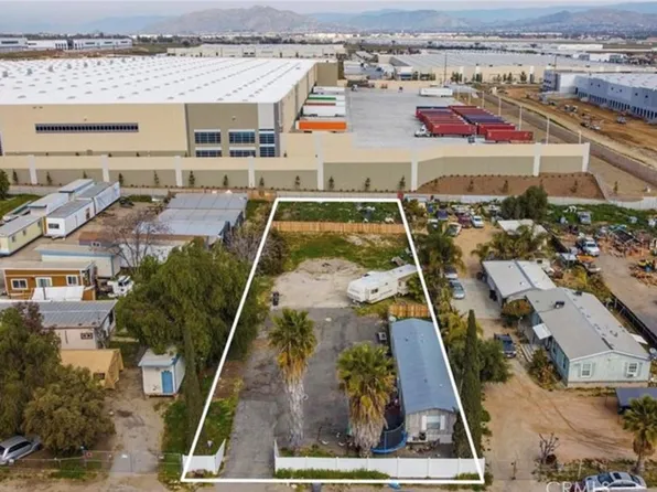 22710 Redwood Dr, Perris, CA 92570