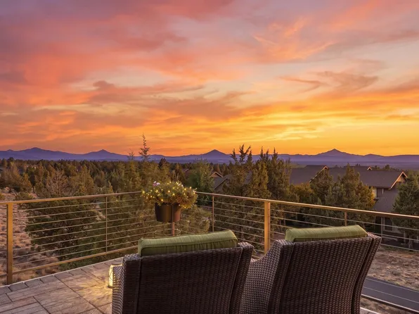 883 Highland View Loop, Redmond, OR 97756