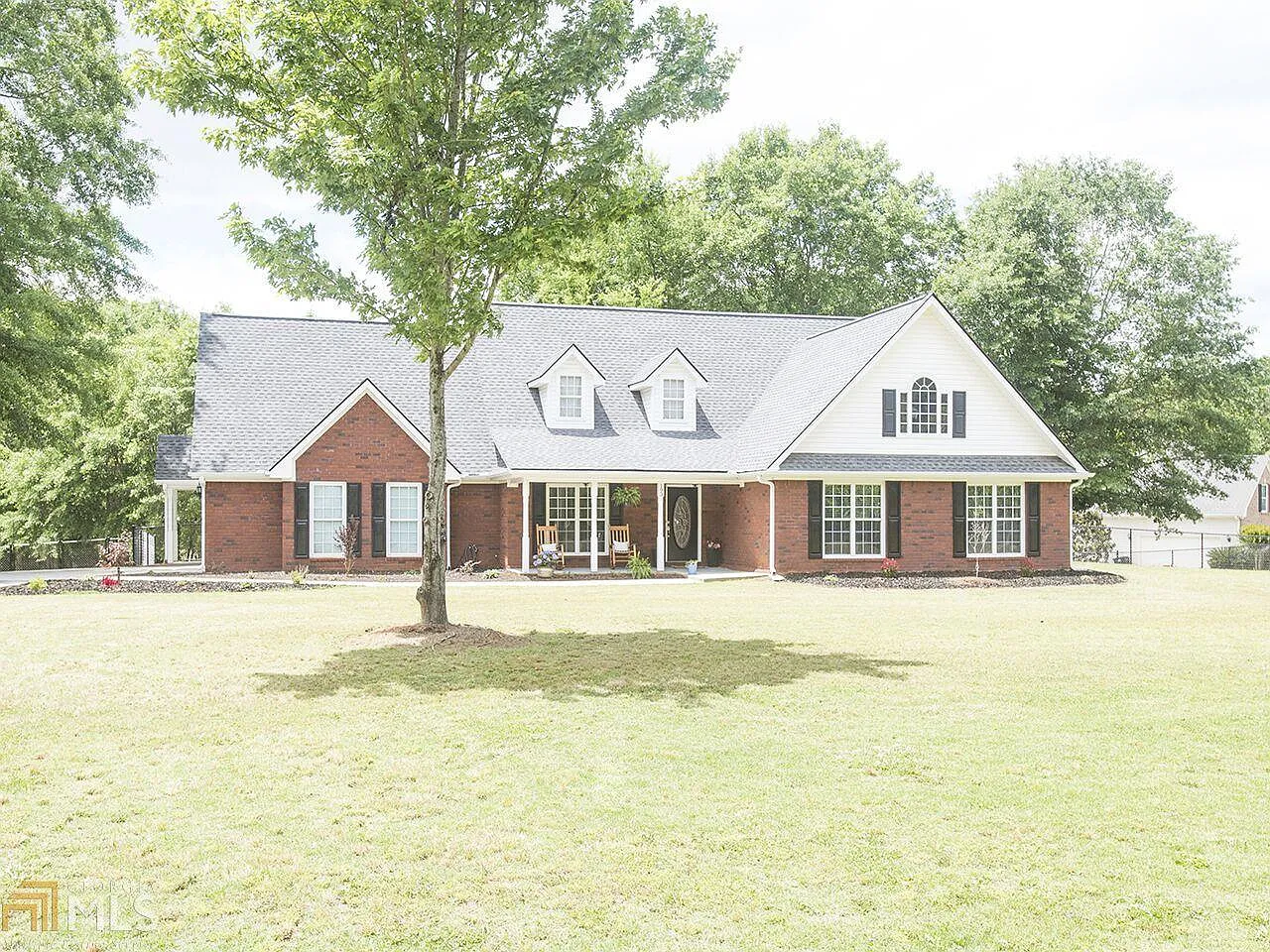193 River Rd photo 1