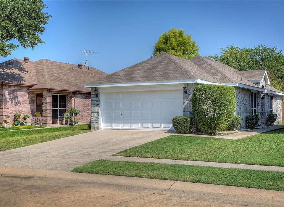 1st image of 2304 Brookview Dr