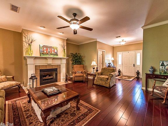 5th image of 929 Cobblestone Cir