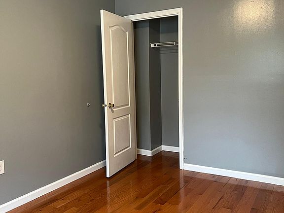 3rd image of 1329 Dinsmore Ave
