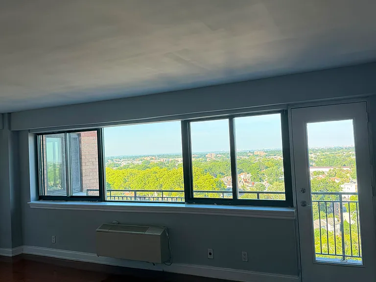 60 Parkway Dr E #15A — Photo 6