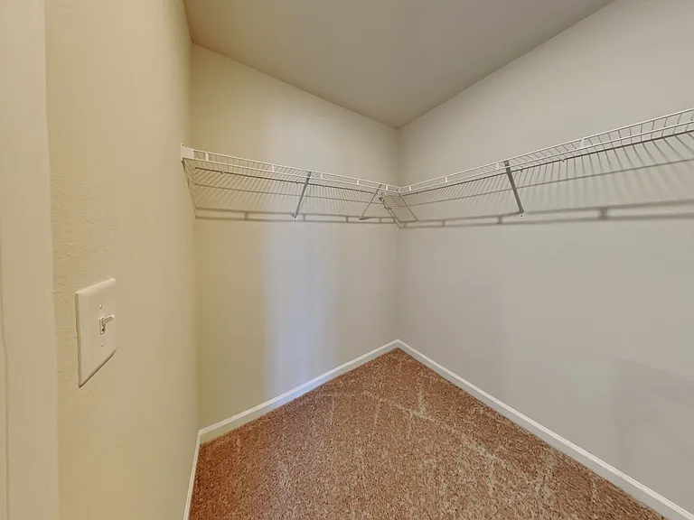 279 Royal Meadow Dr — Photo 13