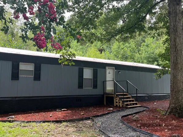 705 Wilson Rd, Chatsworth, GA 30705