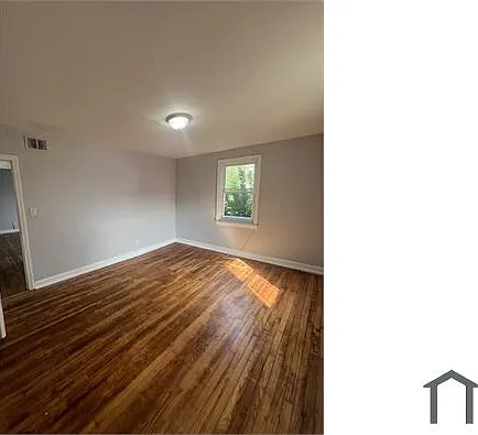 166 Chancellor Ave #4 — Photo 4