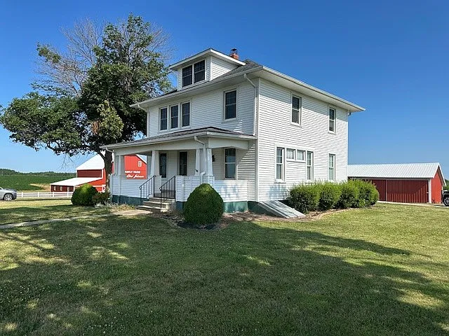 4 bed, 1875 sqft, $750 — Photo 1