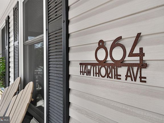 4th image of 864 Hawthorn Ave