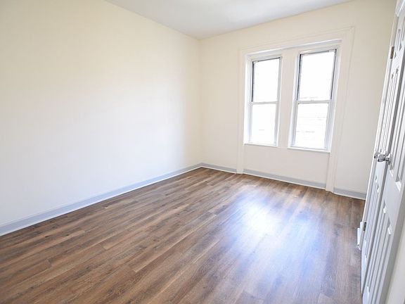 4th image of 62 W 107th St #54