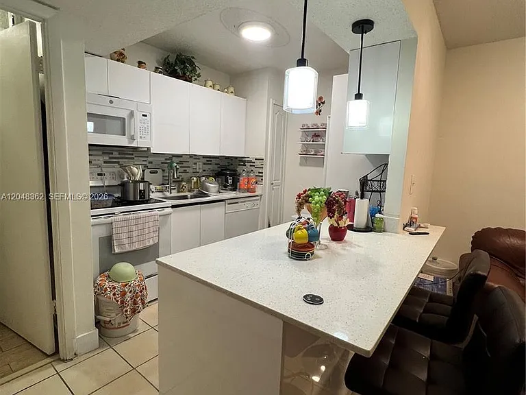 870 SW 129th Pl #106 — Photo 10