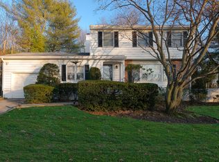 1 Candlewood Rd, Scarsdale, NY 10583