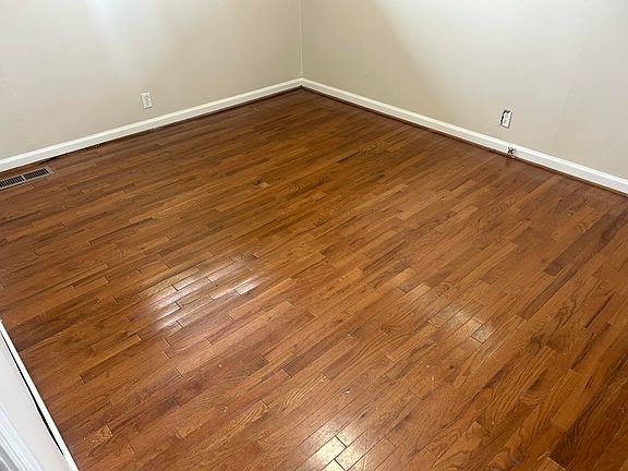 2nd image of 944 Hurtt Rd