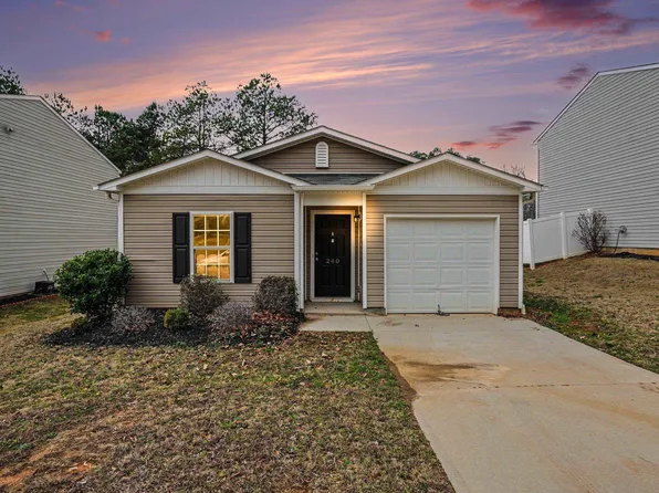 240 Cotton Creek Dr, Spartanburg, SC 29302