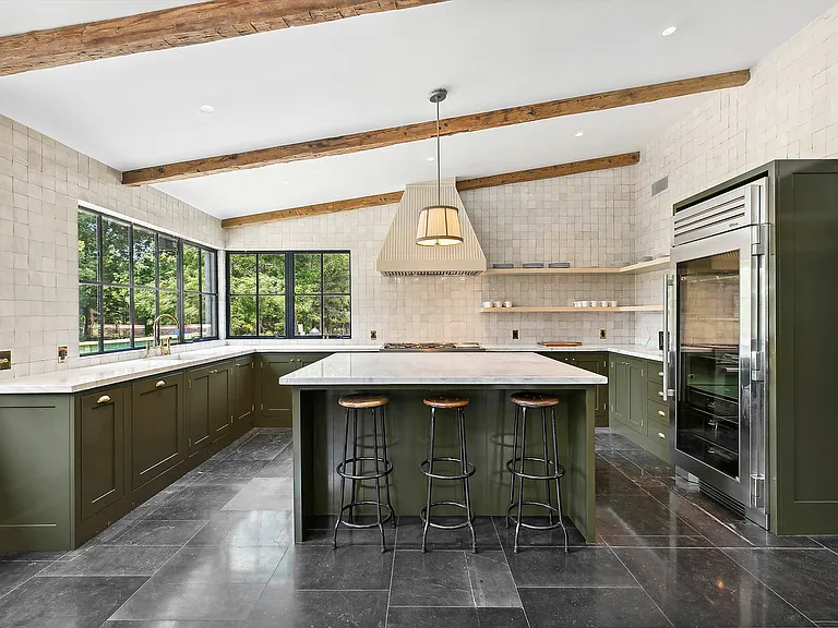 8 Dennistown Dr — Photo 11